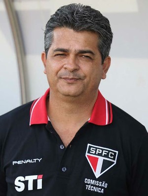 Ney Franco fala sobre o jogo contra o Mogi Mirim (Foto: Rubens Chiri / site oficial do SPFC)