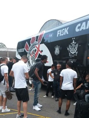 Com elenco completo, Timão volta ao trabalho e viaja para intertemporada