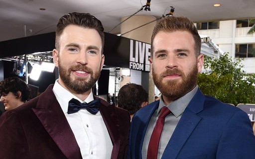 Irm O De Chris Evans Brinca Ap S Nude Vazado Pelo Ator Fiquei Fora Da Internet Perdi Alguma