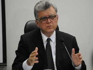 Mario Bonsaglia, candidato a procurador-geral da República, durante debate com três adversários (Foto: Antonio Cruz/Agência Brasil) Mario Bonsaglia, candidato a procurador-geral da República, durante debate com três adversários (Foto: Antonio Cruz/Agência Brasil)