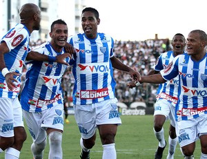 Nunes, Felipe Alves, Cléber Santana, Pirão e Patric avaí gol figueirense (Foto: Rubens Flores / Agência Estado)