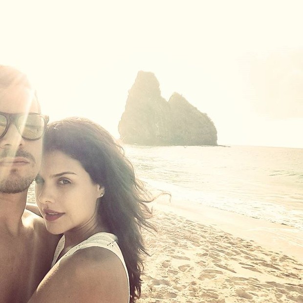 Thiago Martins e Paloma Bernardi (Foto: Reprodução / Instagram)