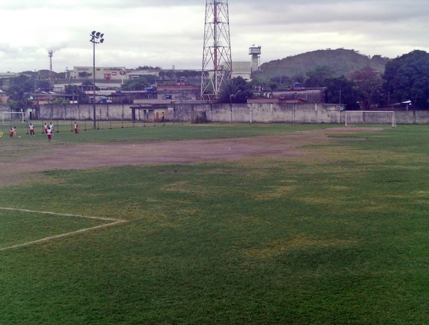 Estádio Arnaldo de Sá Motta, na Pavuna, zona norte do Rio de Janeiro