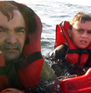 Pai e filho fazem selfie à deriva no rio Tapajós (Encontro com Fátima Bernardes/TV Globo)
