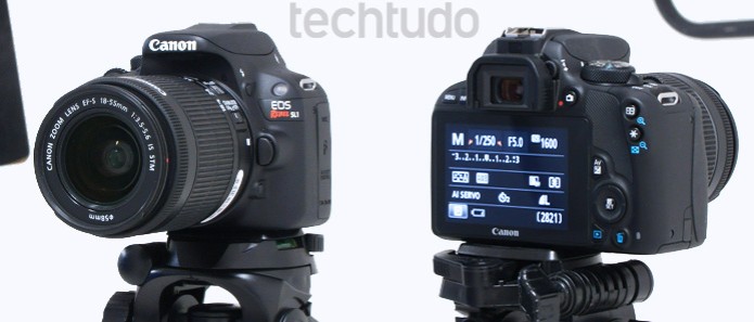 O corpo da Canon EOS Rebel SL1 possui um belo design e segue o estilo das demais DSLR de entrada (Foto: Adriano Hamaguchi/TechTudo) O corpo da Canon EOS Rebel SL1 possui um belo design e segue o estilo das demais DSLR de entrada (Foto: Adriano Hamaguchi/TechTudo)