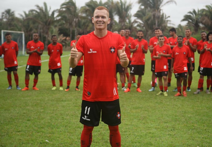 Toni Galego, meia do Moto Club (Foto: Flora Dolores / O Estado do MA)