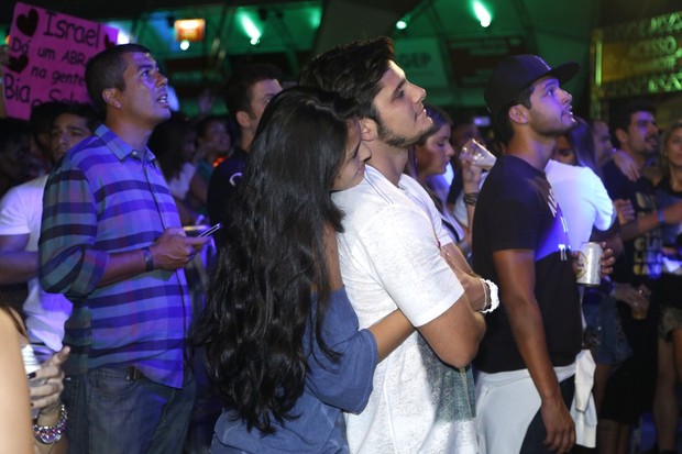 Bruno Gissoni e Yanna Lavigne (Foto: Roberto Filho/Agnews)