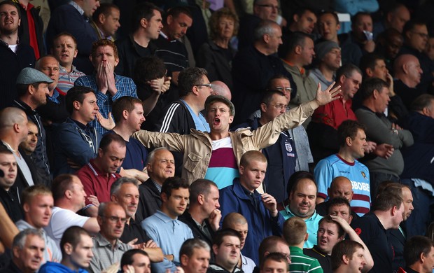 torcida west ham (Foto: Agência Getty Images) torcida west ham (Foto: Agência Getty Images)