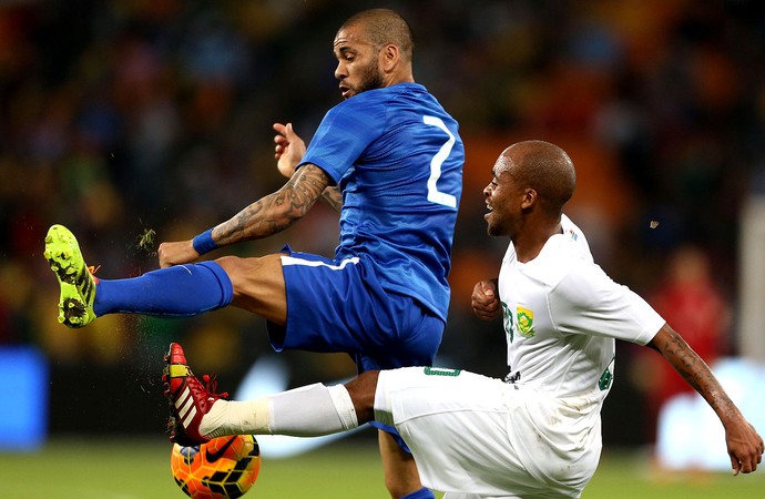 Daniel Alves brasil África do Sul amistoso (Foto: Mowa Press)