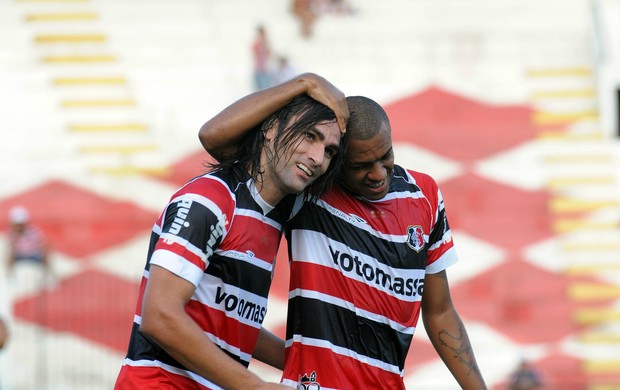 léo gamalho cassiano santa cruz (Foto: Aldo Carneiro / Pernambuco Press)