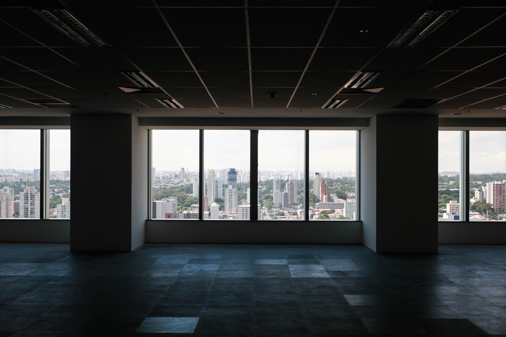 Sala vazia no edifício EZ Tower - torre B, na Chácara Santo Antônio, Zona Sul de São Paulo (Foto: Fábio Tito/G1)