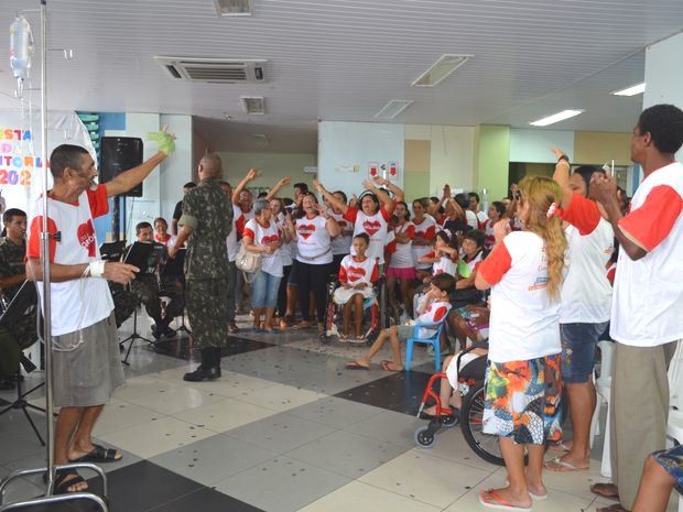 Pacientes já curados comemoram a vitória contra o câncer (Foto: Marina Fontenele/G1 SE)
