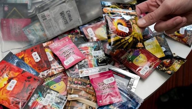 As substâncias imitam os efeitos de drogas como ecstasy e maconha  (Foto: PA)