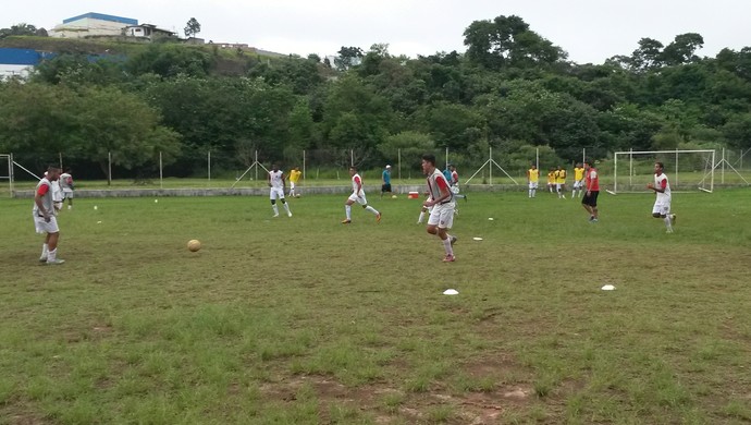 Treino União Mogi futebol (Foto: Cairo Oliveira)