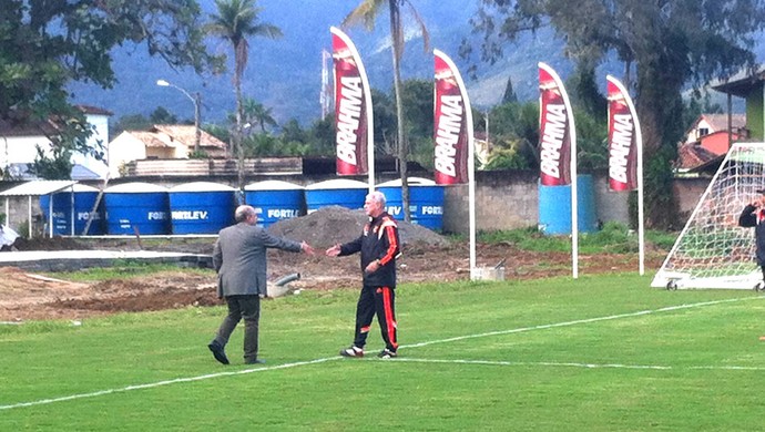 Presidente treino Flamengo (Foto: Thales Soares)
