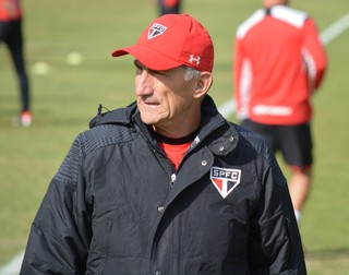 Edgardo Bauza em treino do São Paulo (Foto: Érico Leonan / saopaulofc.net)