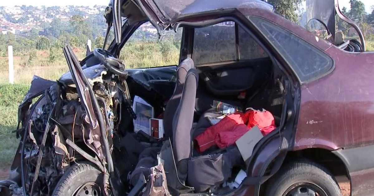 G1 Acidente entre dois veículos deixa mortos e feridos em rodovia de Bauru notícias em Bauru G1 Acidente entre dois veículos deixa mortos e feridos em rodovia de Bauru notícias em Bauru