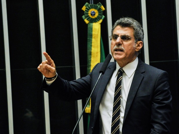 Romero Jucá fala em sessão conjunta do Congresso Nacional, em Brasília (Foto: Jane de Araújo/Agência Senado)