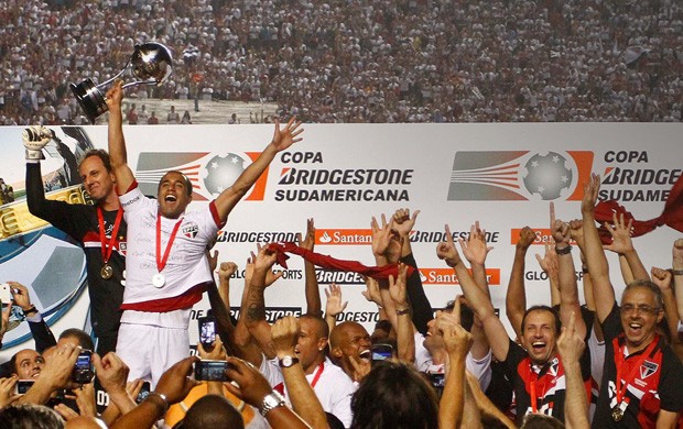 Lucas São Paulo x Tigre (Foto: Gustavo Tilio / Globoesporte.com)