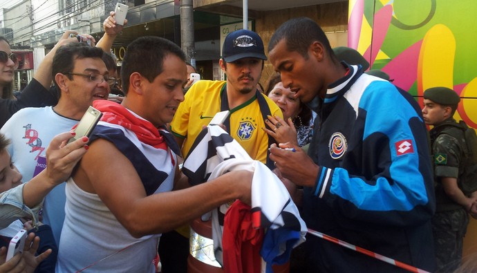 Saída Costa Rica (Foto: Lincoln Chaves)
