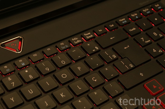 É interessante verificar se o seu teclado conta com a tecla Num Lock para tentar destravar a tecla (Foto: Caio Bersot/TechTudo)
