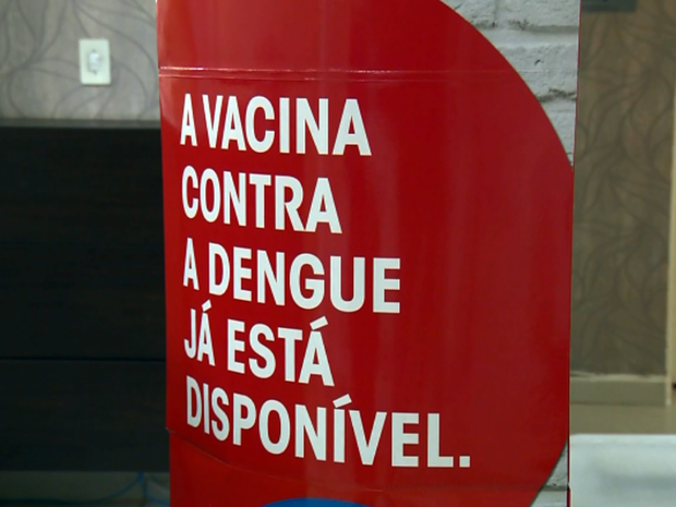 Procura por vacina contra a dengue gera fila de espera em Pouso Alegre (Foto: Reprodução EPTV)