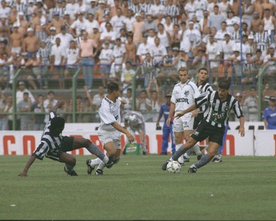 Botafogo 95 - 4 (Foto: Agência Globo) Botafogo 95 - 4 (Foto: Agência Globo)