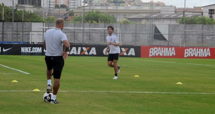 Alexandre Pato Treino Corinthians (Foto: Diego Ribeiro)