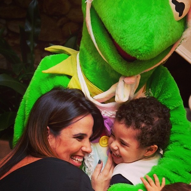 Wanessa Camargo ciom o filho (Foto: Reprodução/ Instagram)