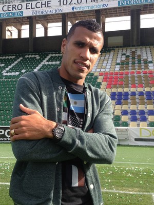Corinthians não consegue acordo e estica negociação com Jonathas