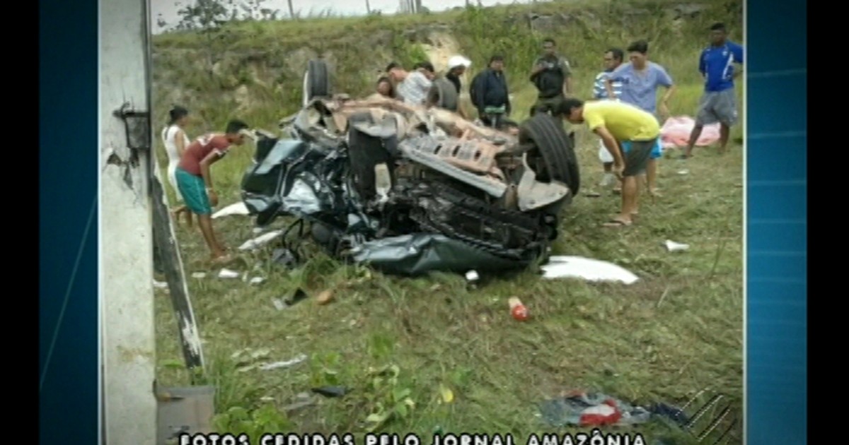 G1 Sepultados Os Corpos De Vítimas De Acidente No Trevo De Salinas