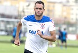 Renato Augusto faz teste no campo e Guilherme vira dúvida para a estreia Renato Augusto faz teste no campo e Guilherme vira dúvida para a estreia