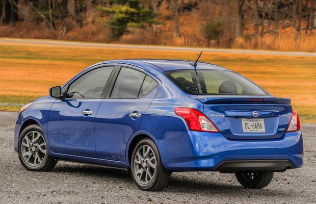 Nissan versa auto esporte #3