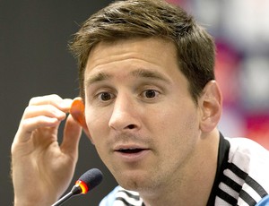Messi na coletiva da Argentina (Foto: AP) Messi na coletiva da Argentina (Foto: AP)