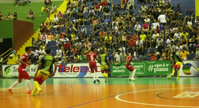 Trindade vence N 10 e se classifica para terceira fase da Copa TV Grande Rio de Futsal (Foto: Amanda Lima)