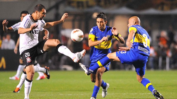Corinthians x Boca Juniors, Danilo (Foto: Marcos Ribolli  / Globoesporte.com)