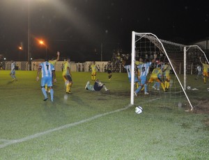 Em Jogo Tenso Rolim De Moura Bate O Ji Paran Debaixo De Muita Chuva