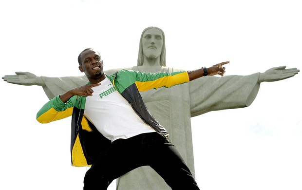 Bolt no Cristo Redentor Rio de Janeiro (Foto: EFE)