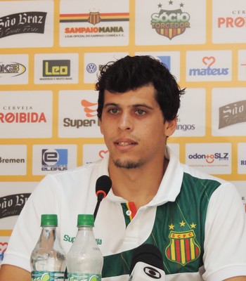 Goleiro Rodrigo reassume titularidade após lesão muscular (Foto: Sampaio / Divulgação) Goleiro Rodrigo reassume titularidade após lesão muscular (Foto: Sampaio / Divulgação)