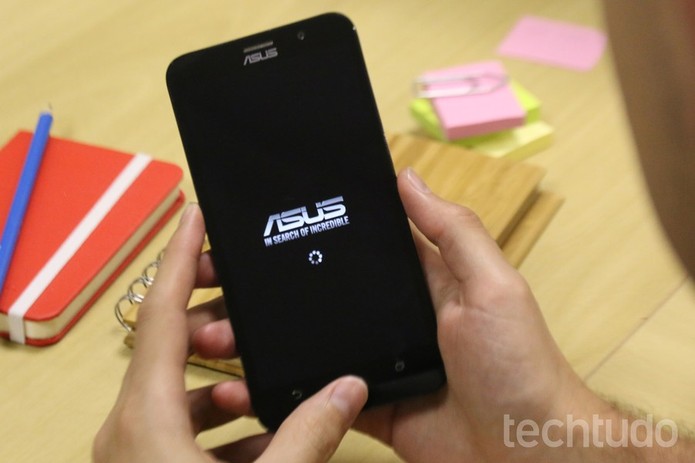 Asus Zenfone 2 ganha em confronto com Moto G 3 (Foto: Lucas Mendes/TechTudo)