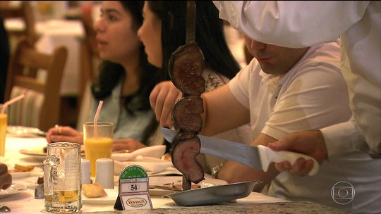 Consumidor fica mais cuidadoso ao comprar carne após escândalo