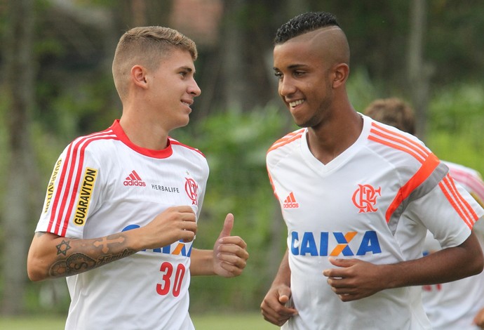 Matheus Sávio e Jorge, juniores do Flamengo (Foto: Gilvan de Souza / Flamengo)