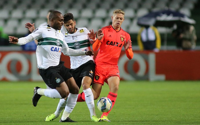 Coritiba Sport Couto Pereira (Foto: Giuliano Gomes/ Agência PR PRESS) Coritiba Sport Couto Pereira (Foto: Giuliano Gomes/ Agência PR PRESS)