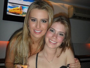 Fernanda, do BBB 13, e a irmã, Nathália (Foto: Nathália Vilaça/Arquivo pessoal)