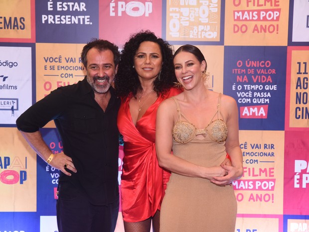 O diretor Caíto Ortiz e as atrizes Dadá Coelho e Paolla Oliveira (Foto: Leo Franco/AgNews)