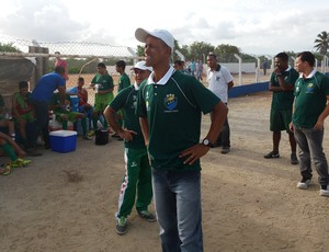 Joécio Barbosa, técnico do Coruripe (Foto: Augusto Oliveira / GloboEsporte.com)
