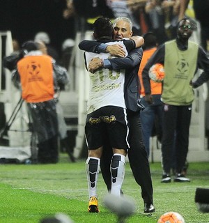 Após erro em cabeceio e bronca de Tite, Guilherme se redime e vira herói