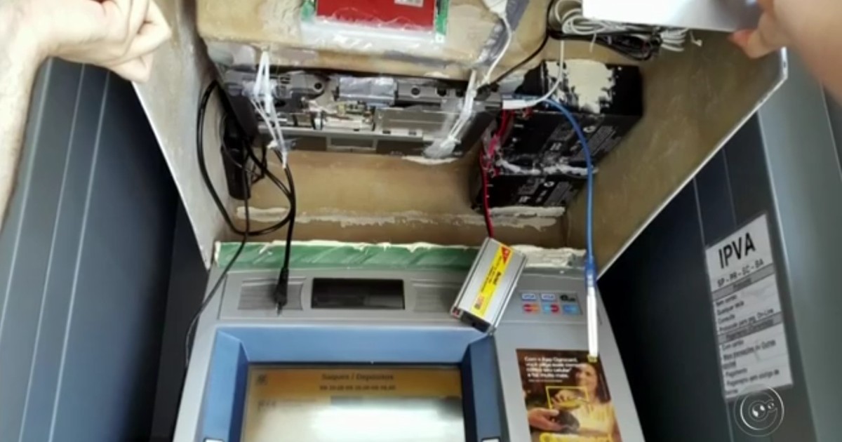 Polícia é acionada após cliente descobrir caixa automático falso - Globo.com