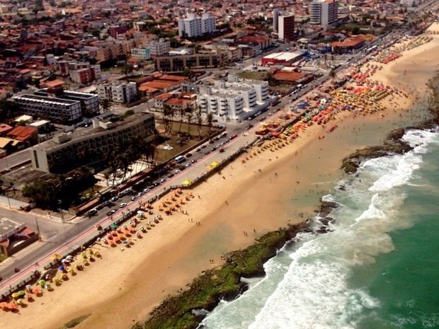 Praia do Meio, em Natal, é um dos pontos que deve ser evitado pelos banhistas  (Foto: Emmily Virgílio/Inter TV Cabugi)