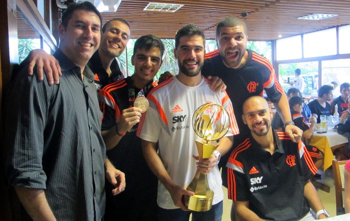 Festa flamengo basquete (Foto: Marcello Pires)